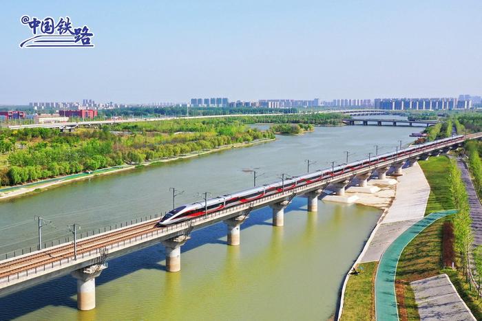 中国速度！京广高铁全线按时速350公里运营 第 4 张