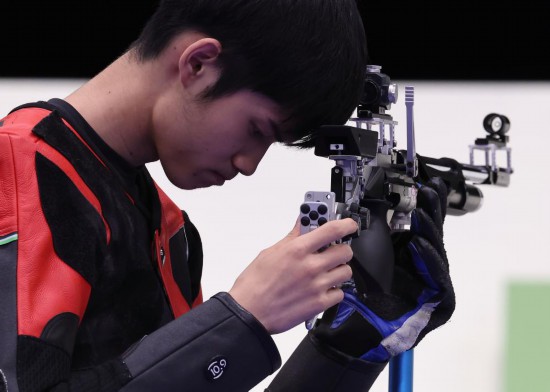 中国组合黄雨婷/盛李豪摘得巴黎奥运会首金 第 10 张