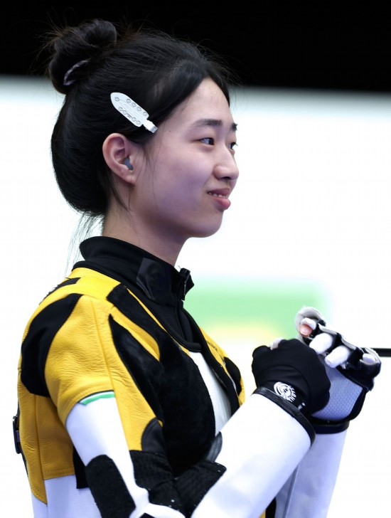 中国组合黄雨婷/盛李豪摘得巴黎奥运会首金 第 16 张