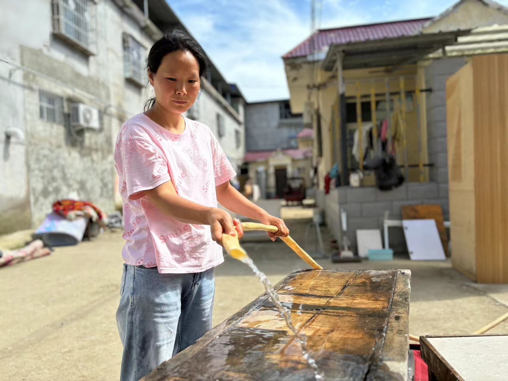 河南省唐河县：重建家园进行时 第 2 张