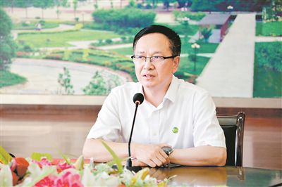 复制(1) 着力提升职业教育吸引力和适应性